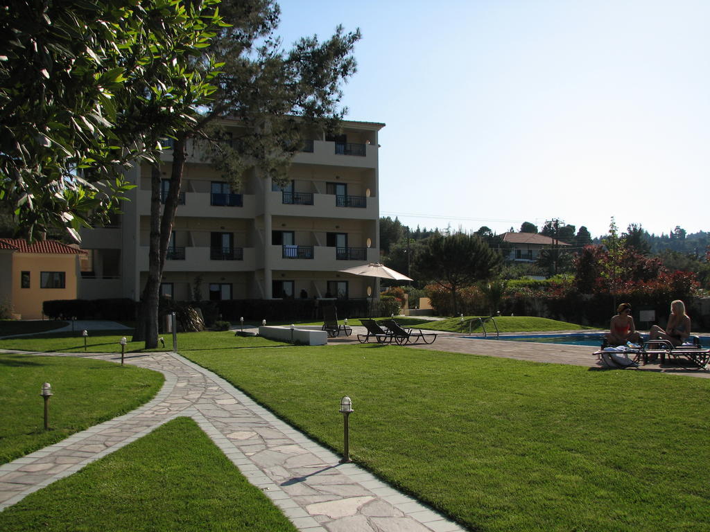 Hotel Azur Kriopigi Luaran gambar